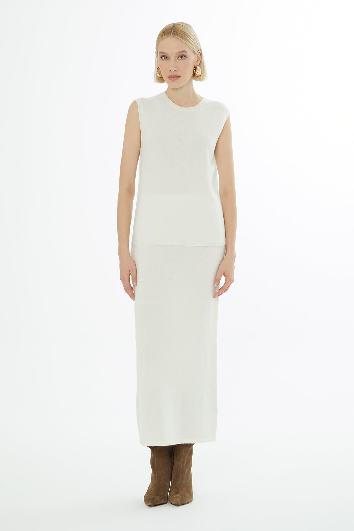 Yuvarlak Yaka Sıfır Kollu Triko