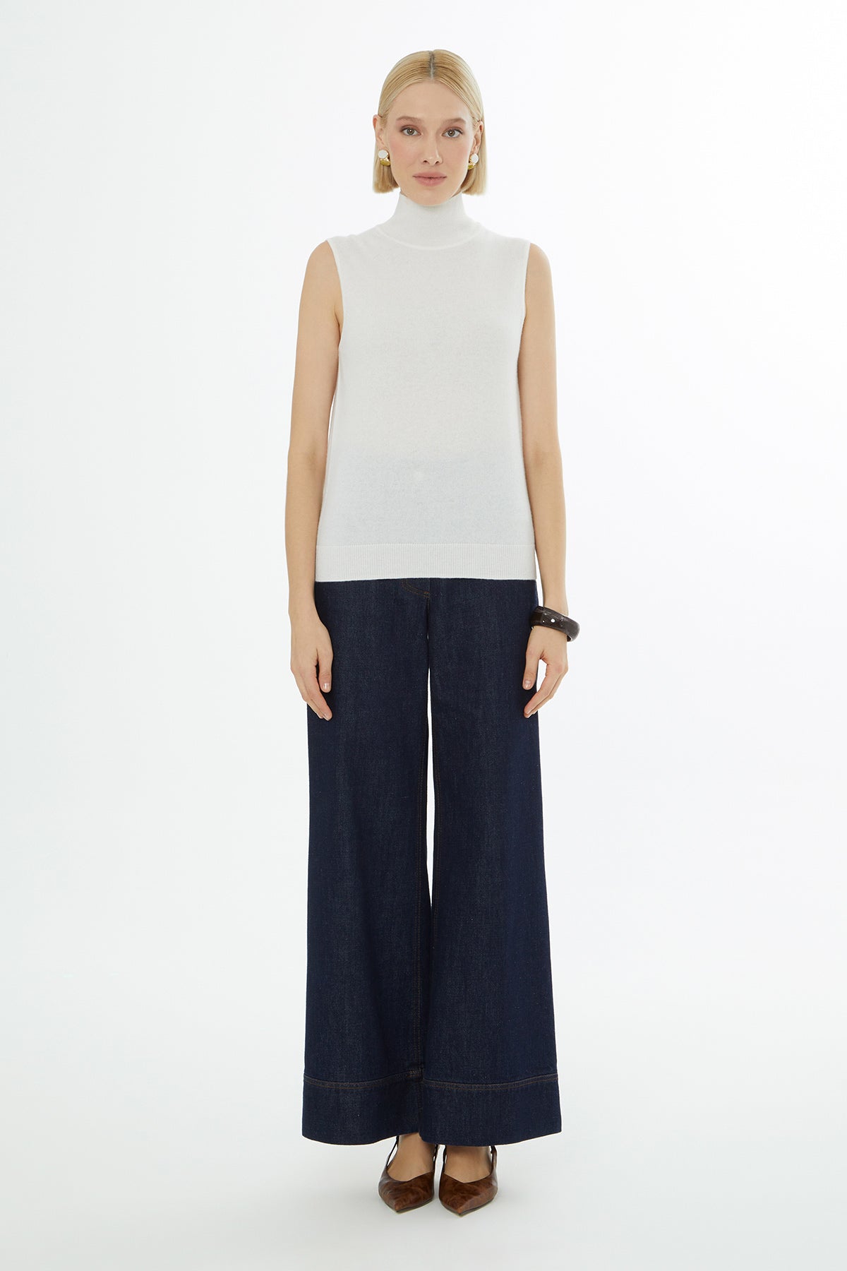 Boğazlı Sıfır Dik Yaka Kollu Bluz