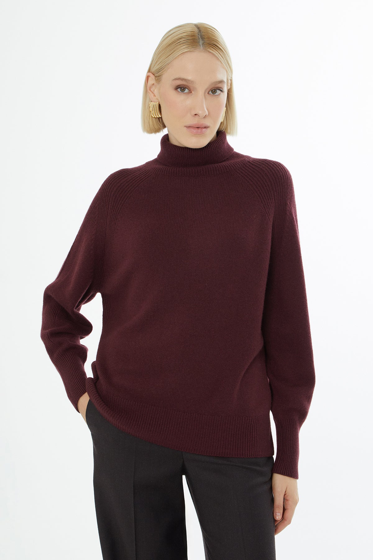 Boğazlı Uzun Kollu Kadın Kazak