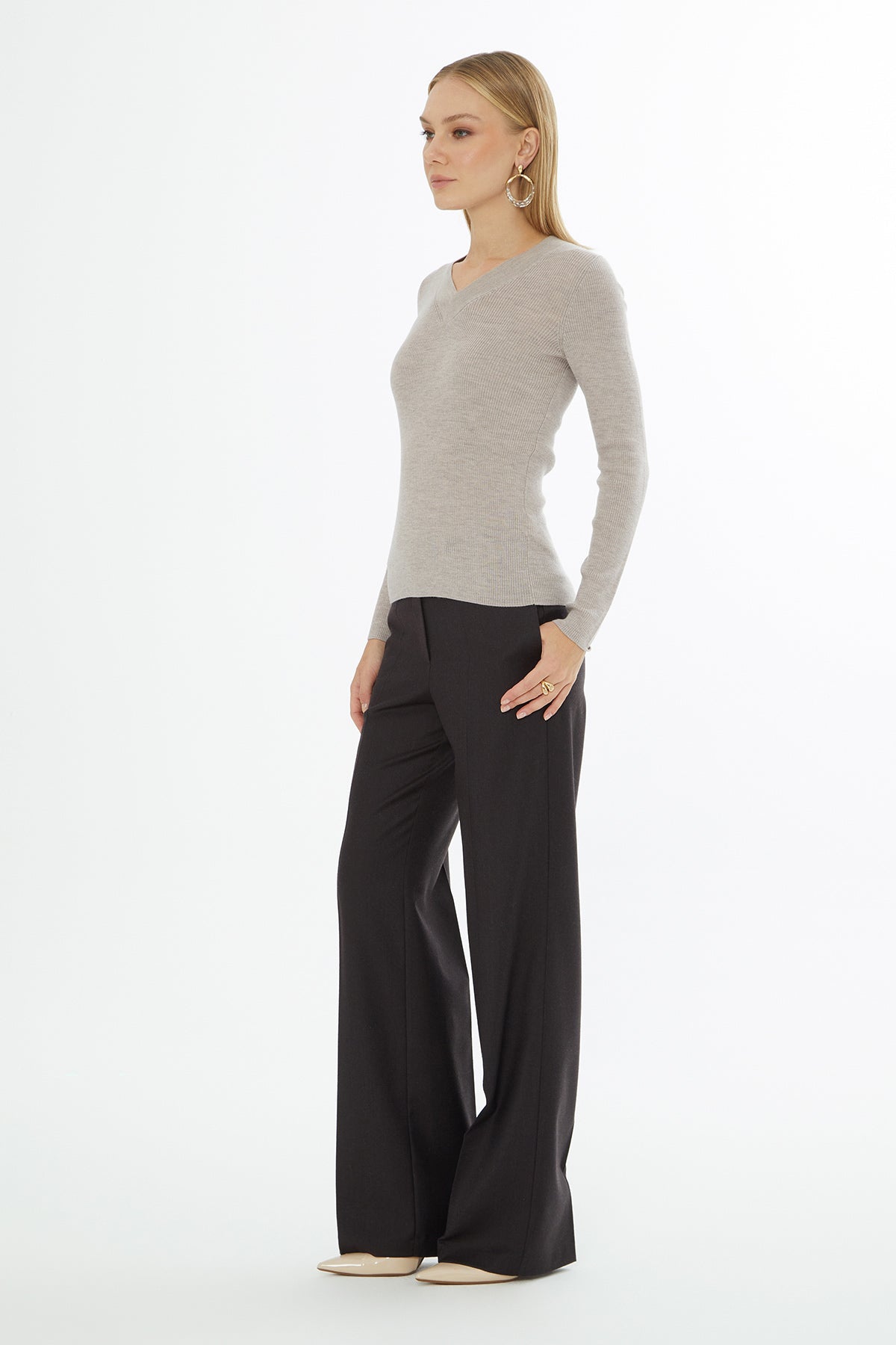 V Yaka Uzun Kollu Yün Kazak