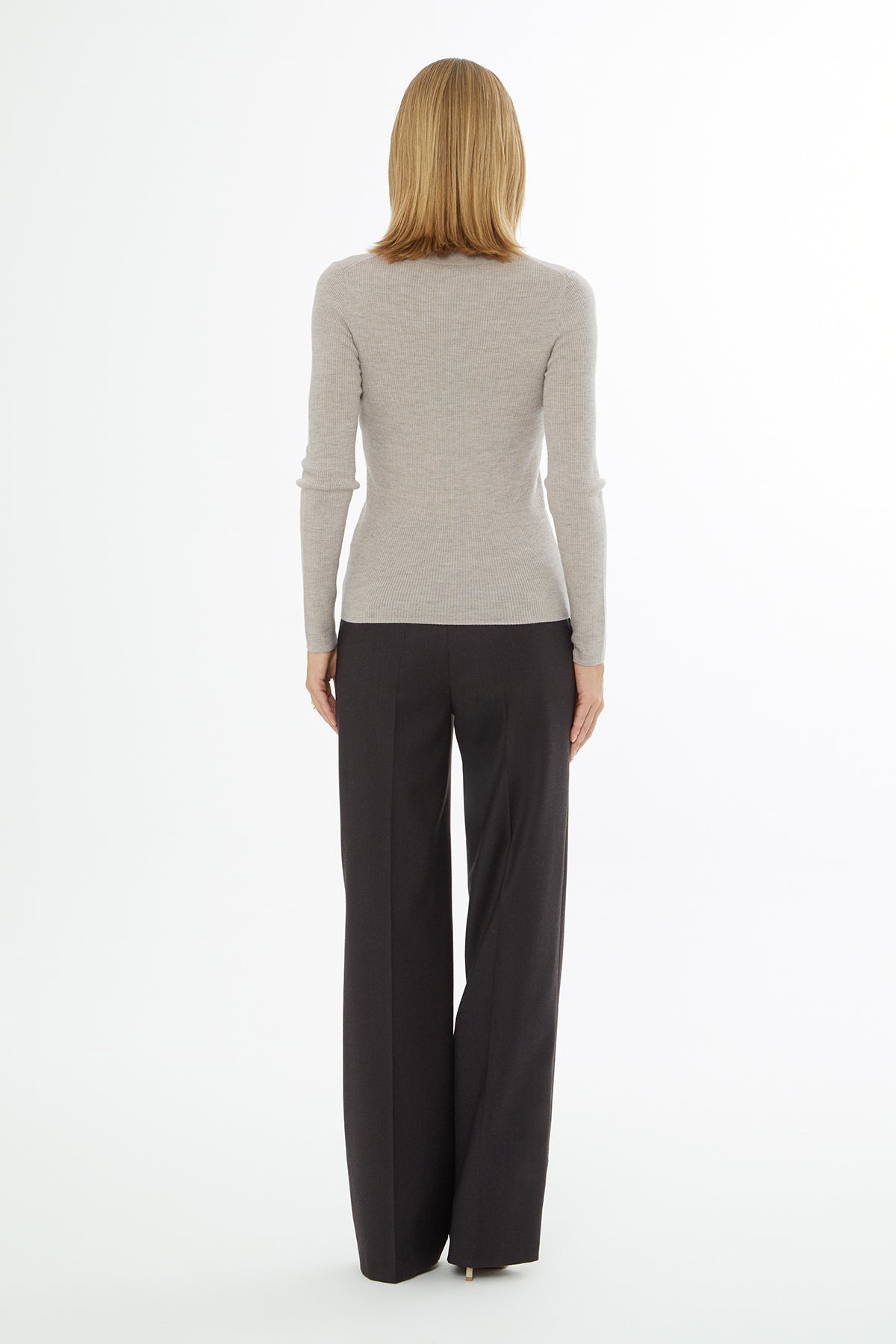 V Yaka Uzun Kollu Yün Kazak