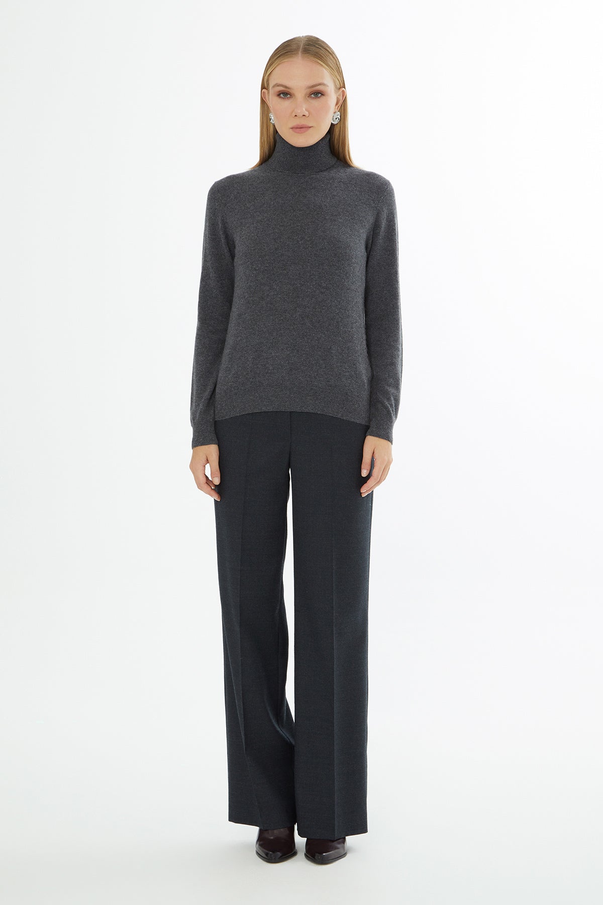 Boğazlı Gri Triko Kazak