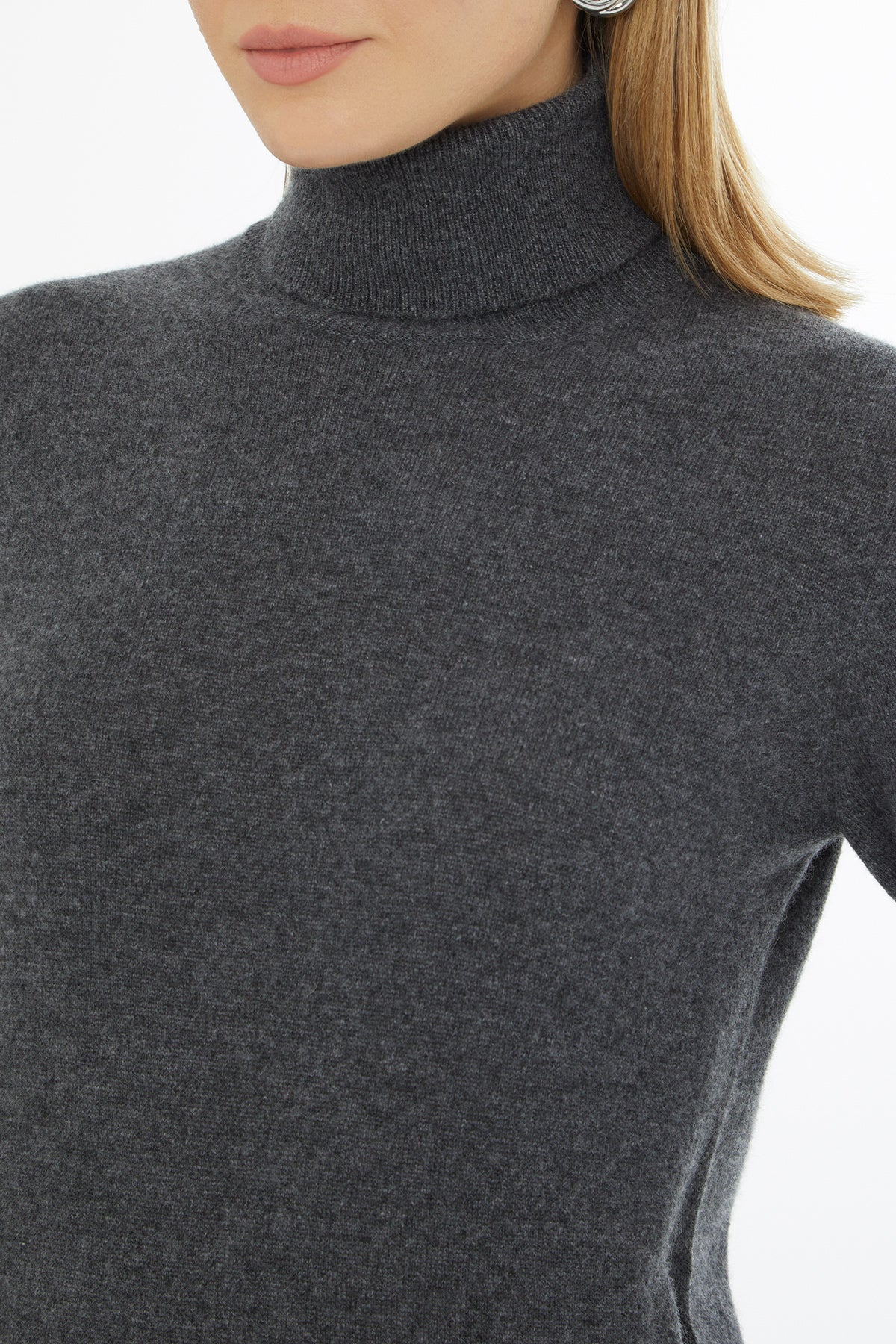 Boğazlı Gri Triko Kazak