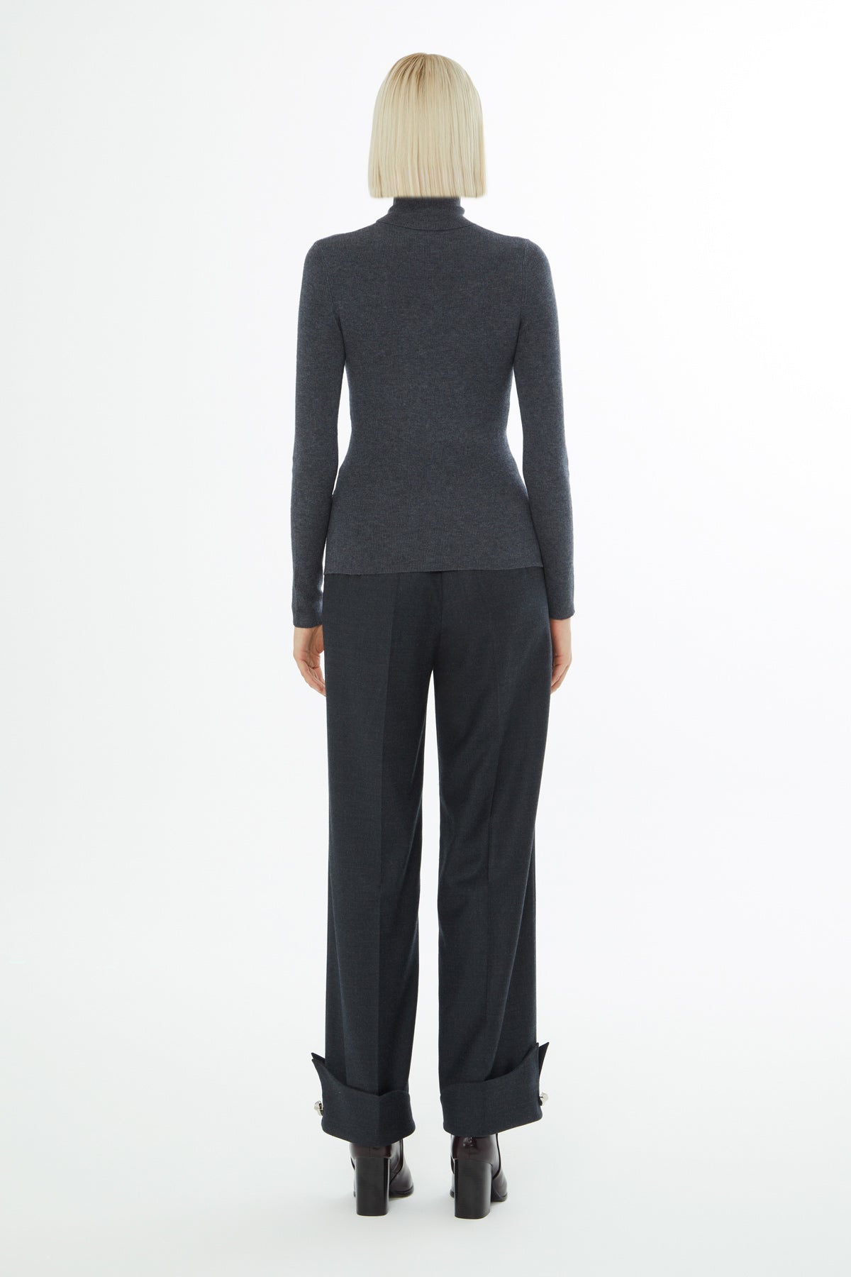 Boğazlı Kadın Triko Kazak