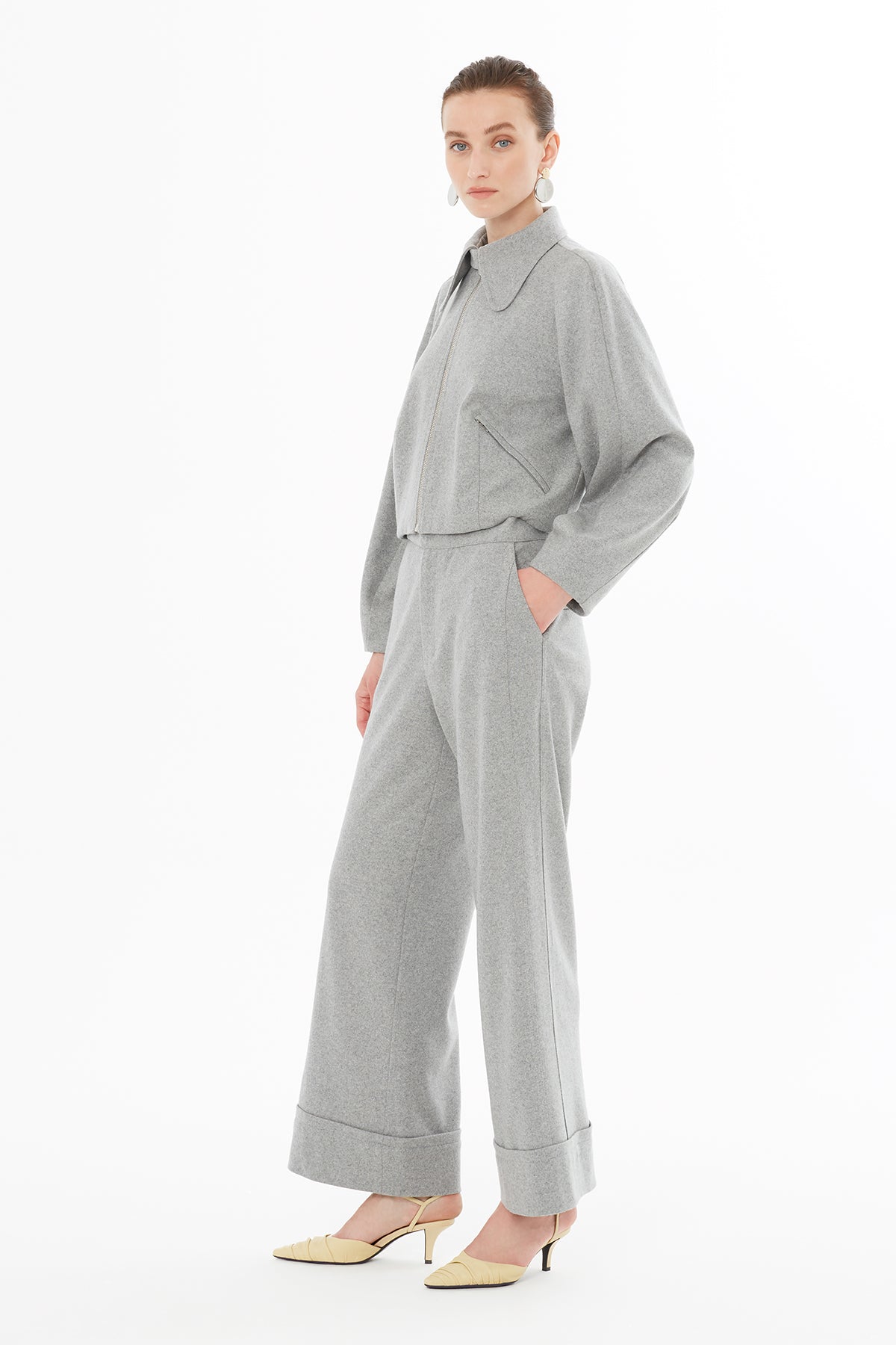 Bebe Yakalı Önden Fermuar Kapamalı Ceket