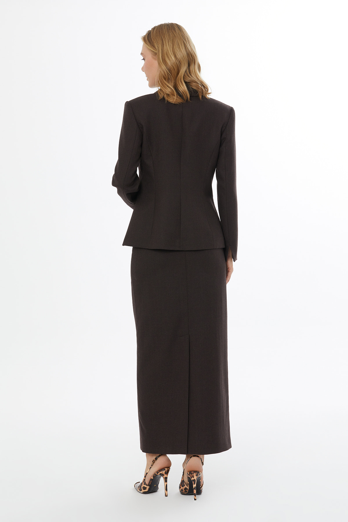 Önden Düğmeli Fileto Cepli Kadın Ceket