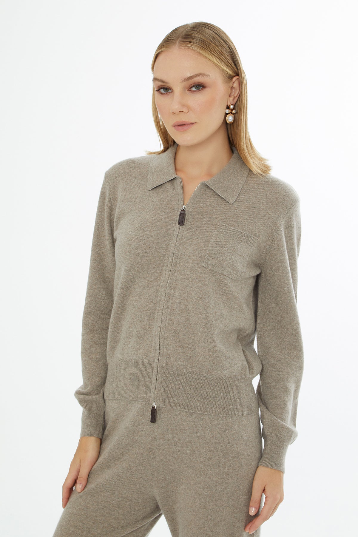 Gömlek Yaka Fermuarlı Uzun Kollu Hırka