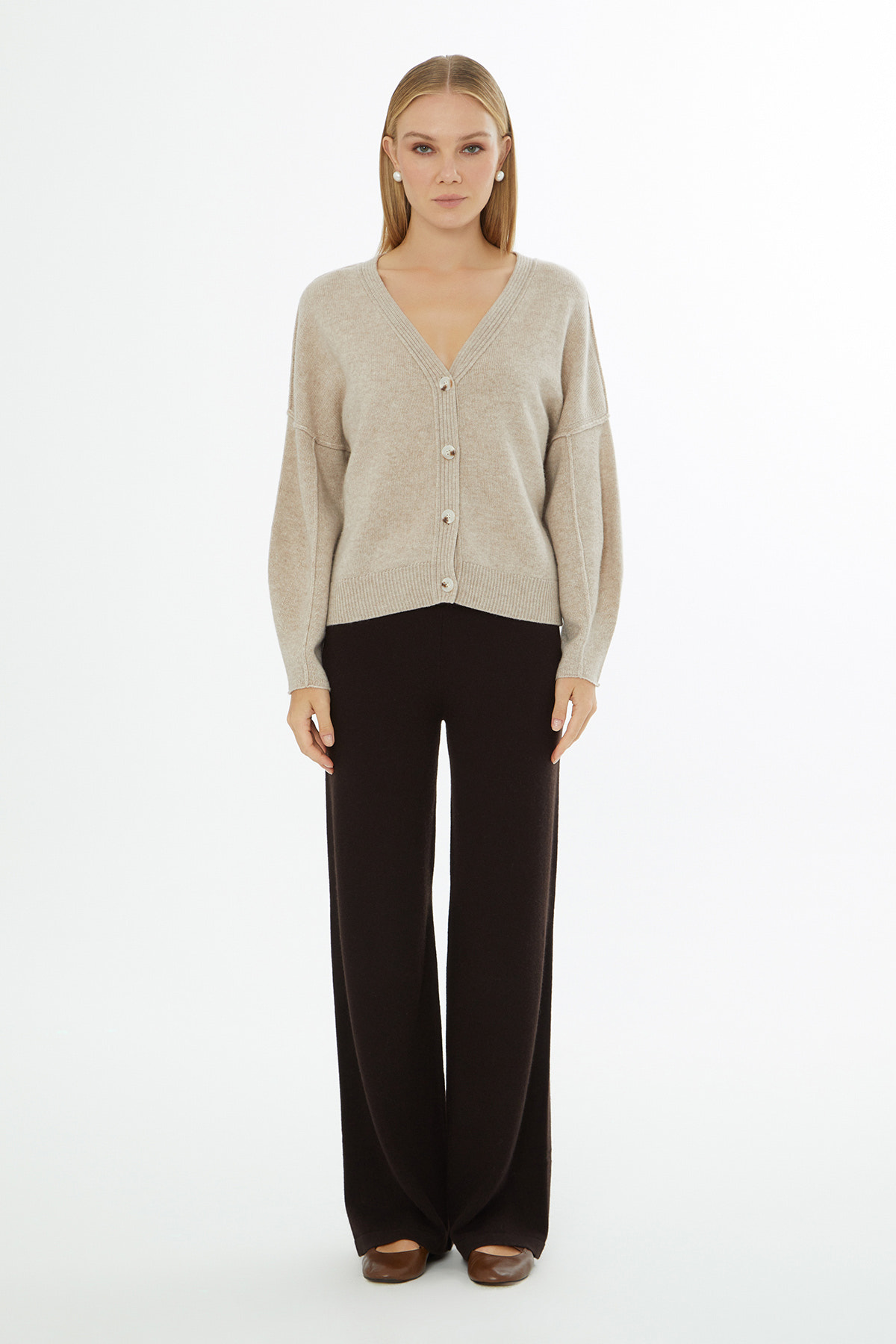 V Yaka Düğme Kapamalıuzun Kollu Hırka