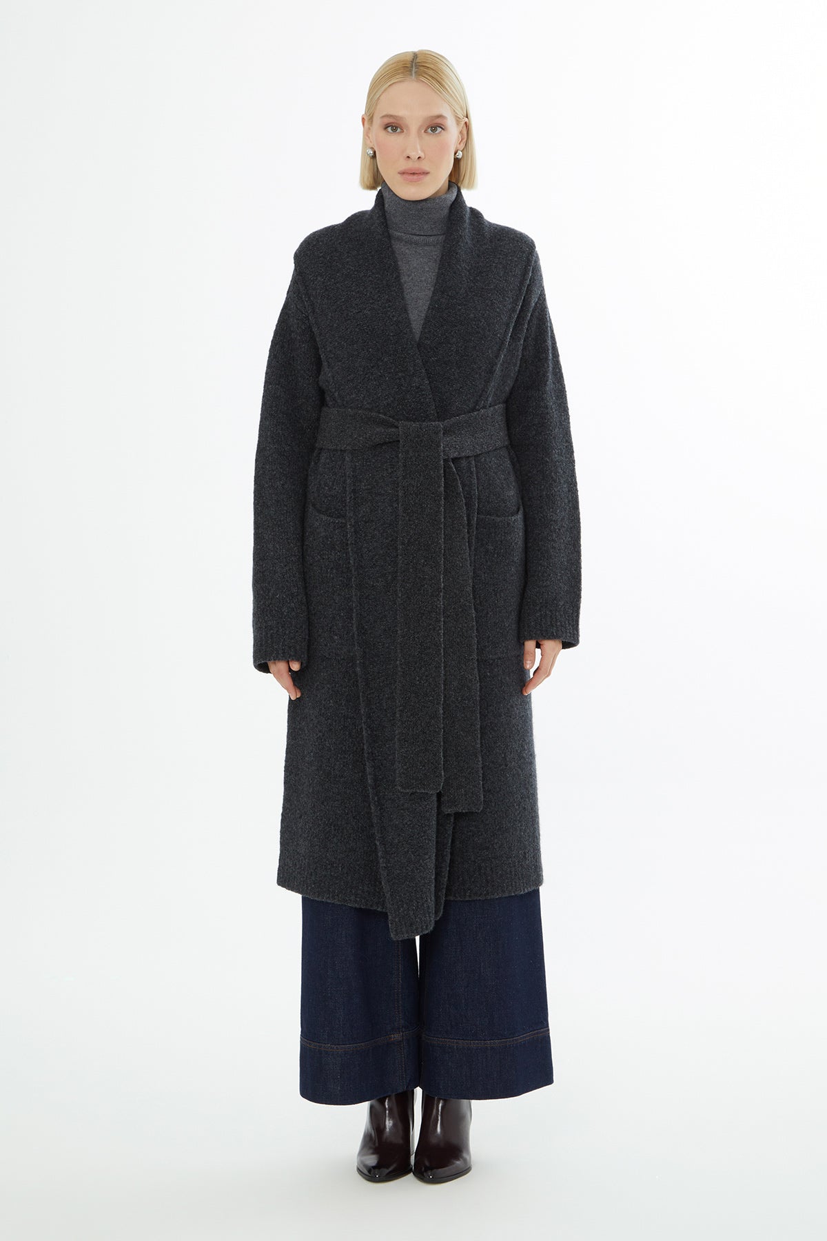 Şal Yaka Aplike Cepli Uzun Kol Kaban