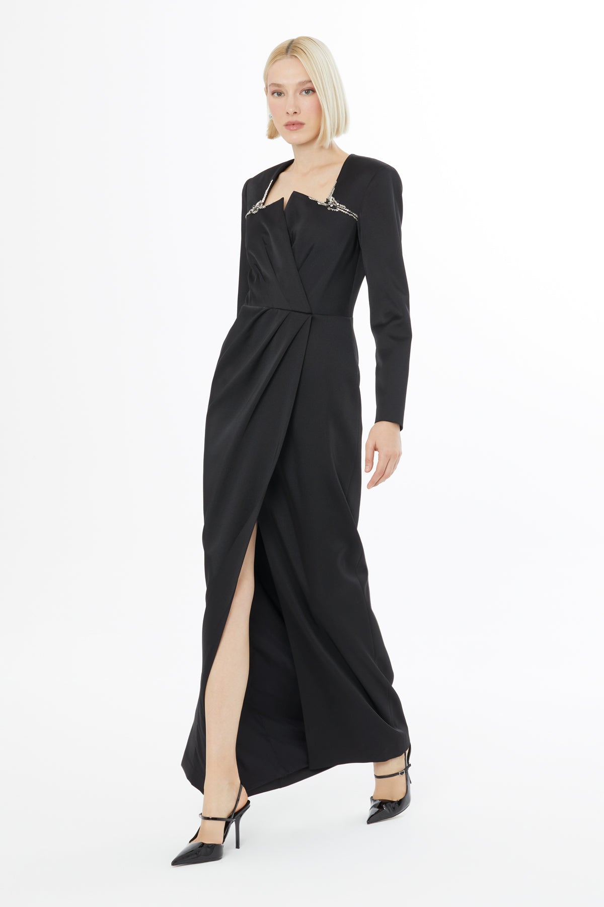 Boncuk İşlemeli Gizli Fermuarlı Elbise