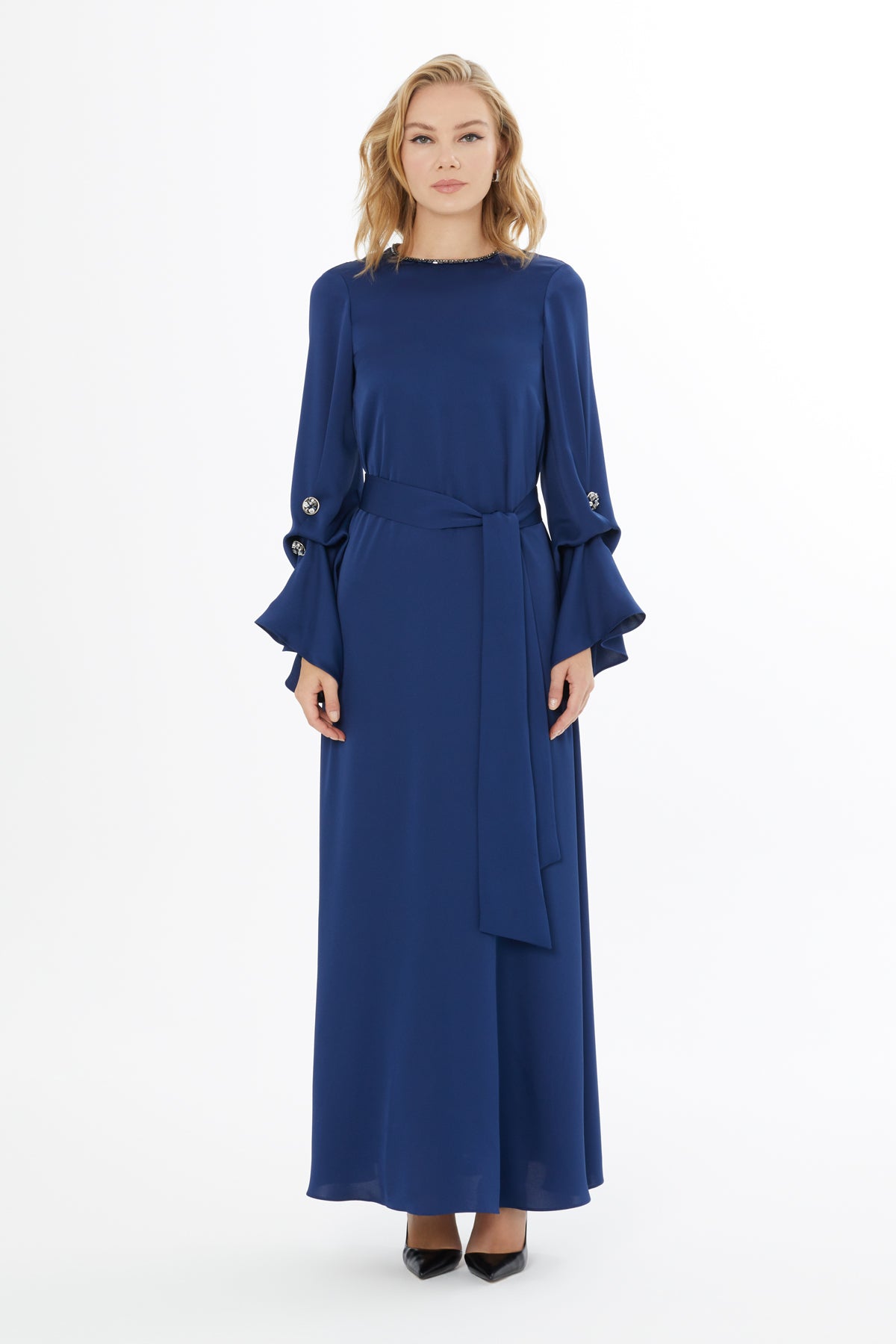 Seyyar Kuşaklı İşlemeli Elbise