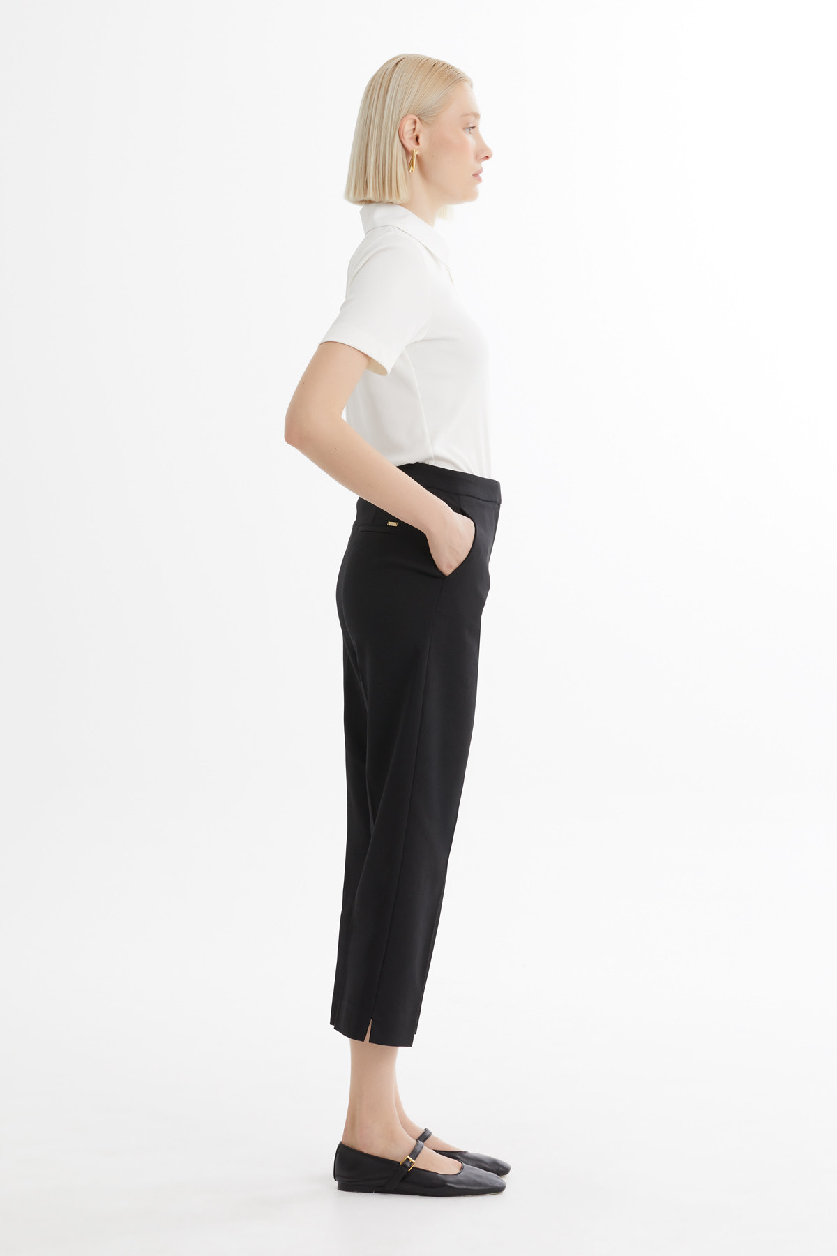 Fermuarlı Logolu Siyah Havuç Pantolon