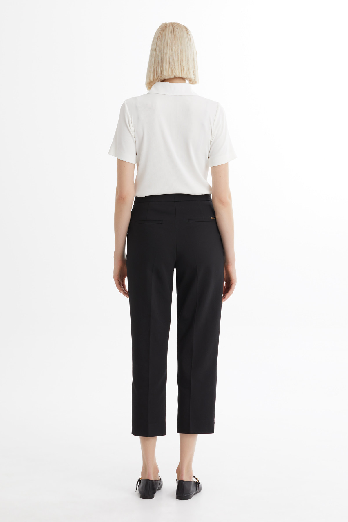 Fermuarlı Logolu Siyah Havuç Pantolon