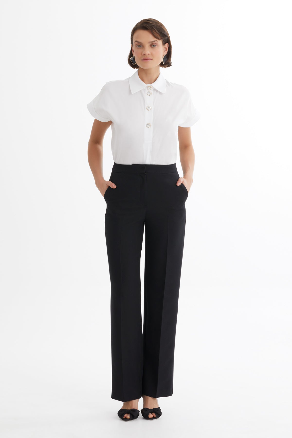 Fermuar Kapamalı Ütü İzli Siyah Pantolon