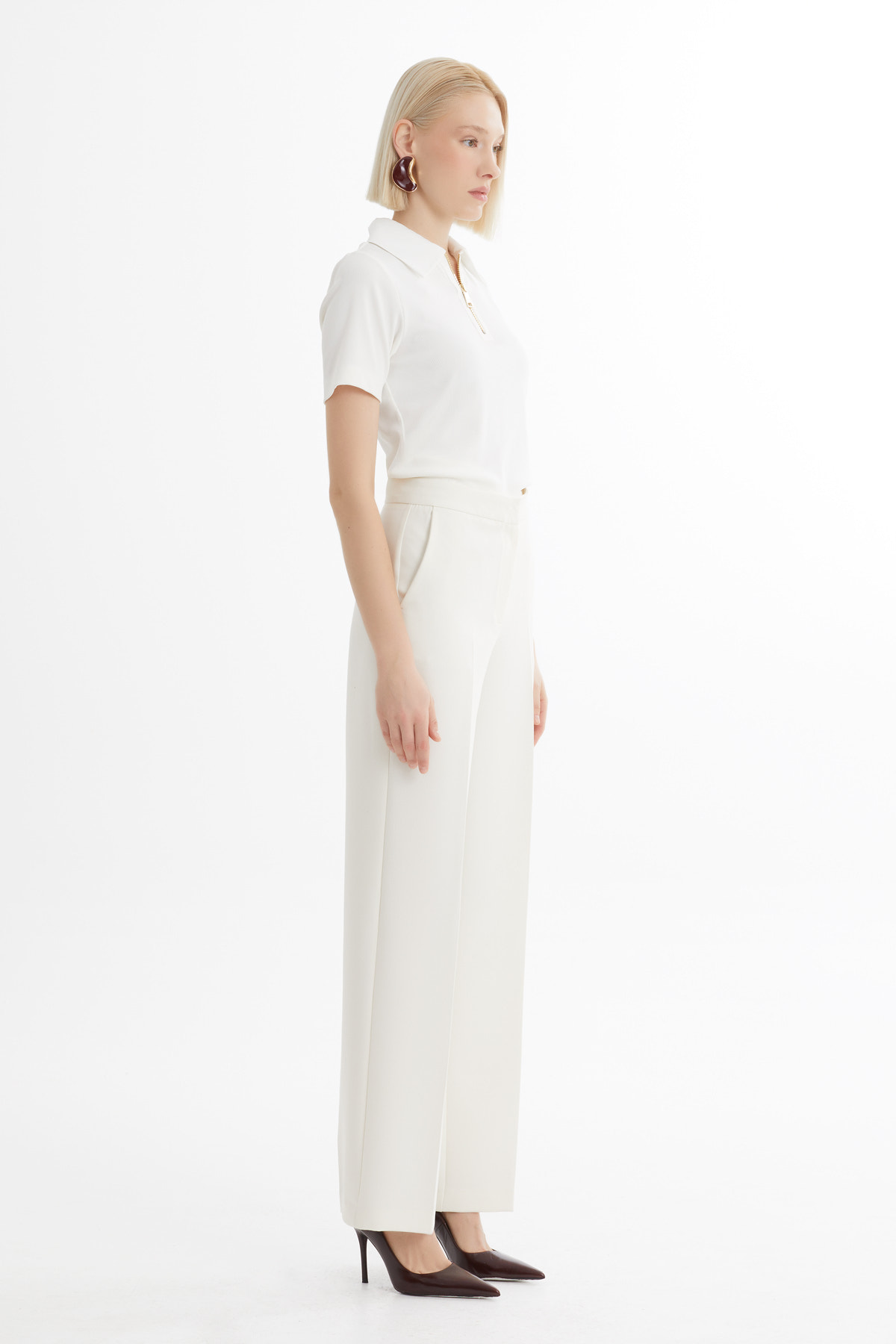 Fermuar Kapamalı Ütü İzli Ekru Pantolon