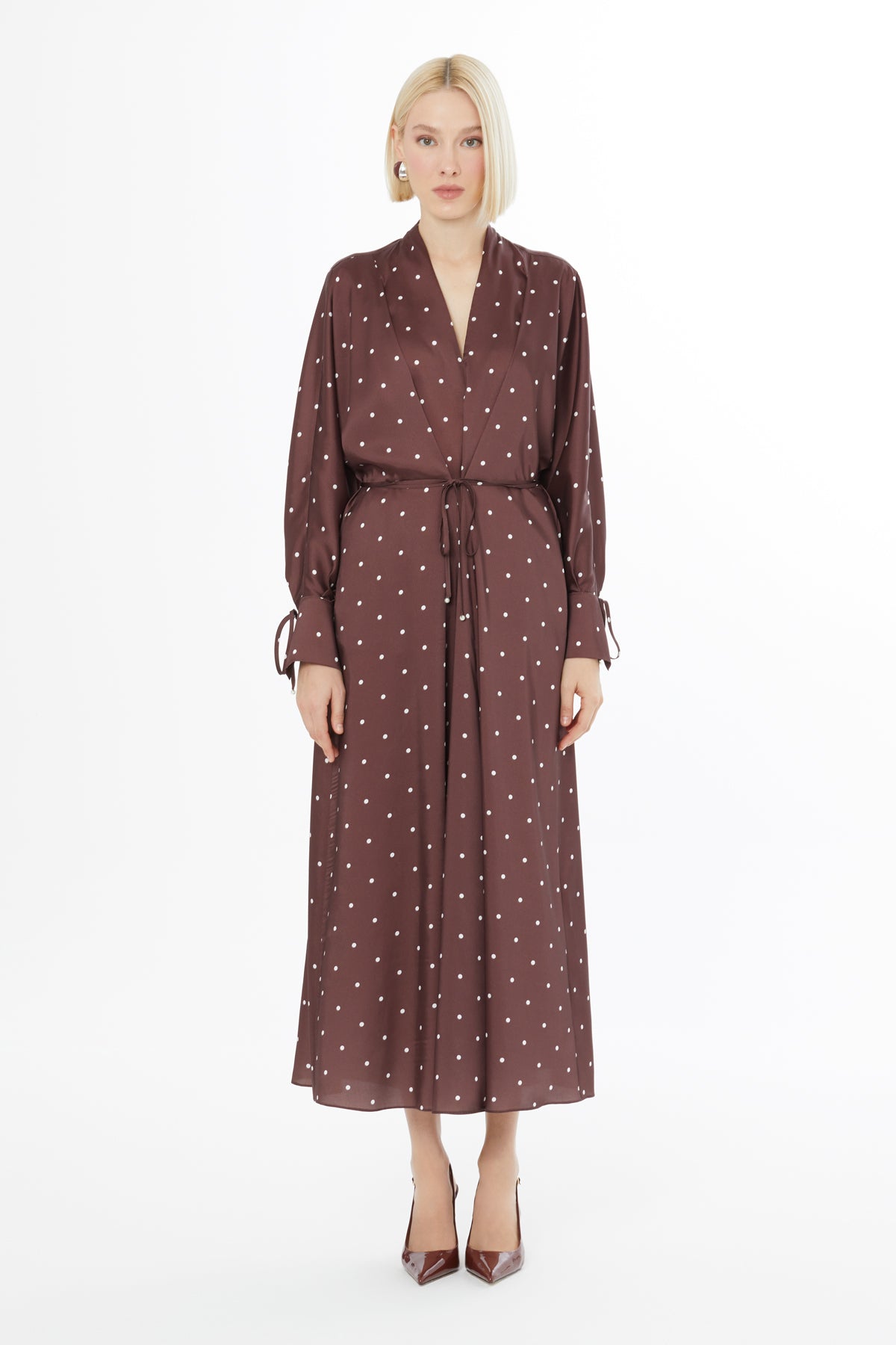 Uzun Kullu Puantiye Desenli Maxi Elbise