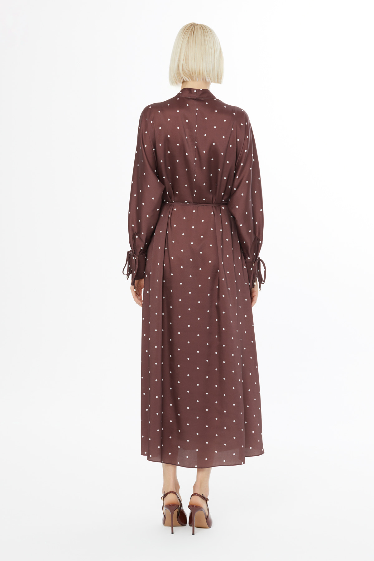 Uzun Kullu Puantiye Desenli Maxi Elbise