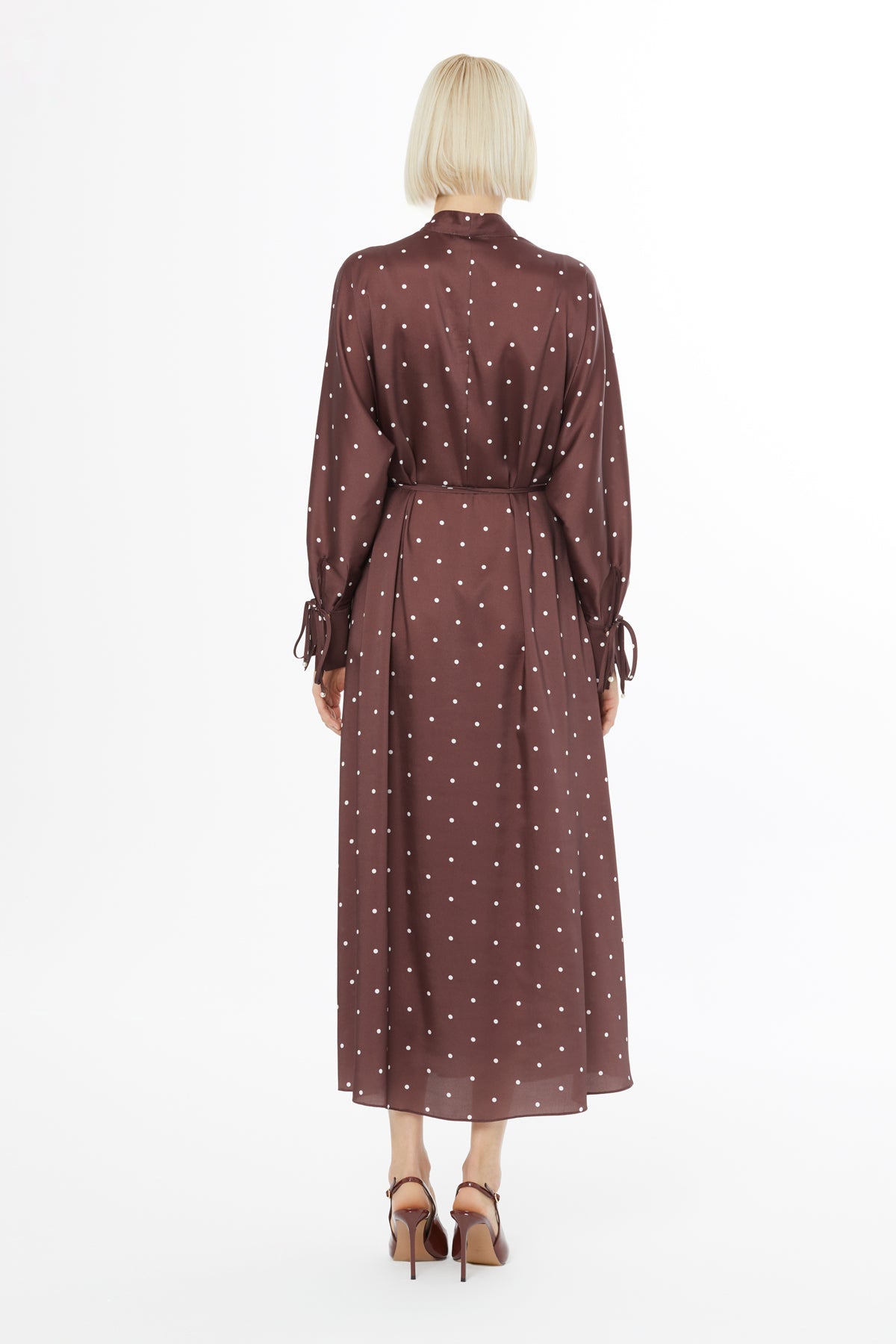 Uzun Kullu Puantiye Desenli Maxi Elbise