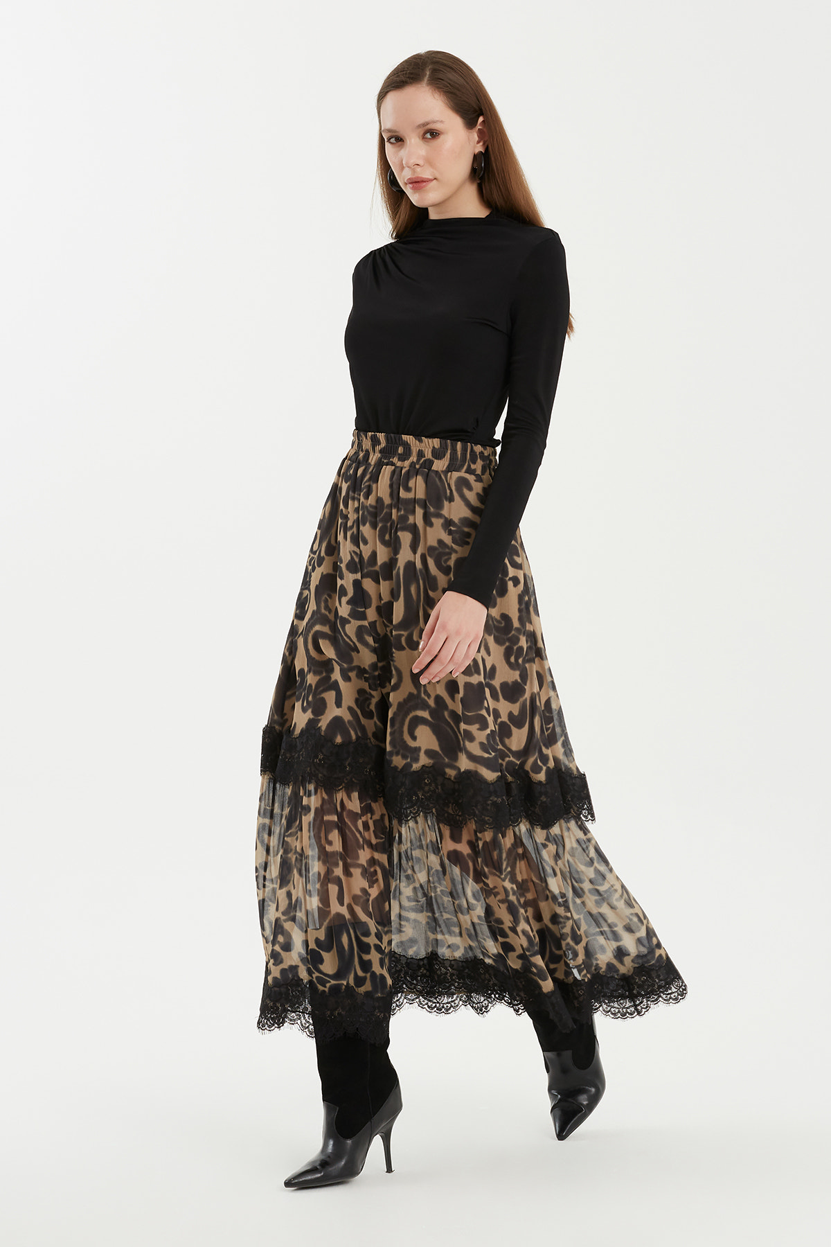 Leopar Desenli Dantel Detaylı Etek