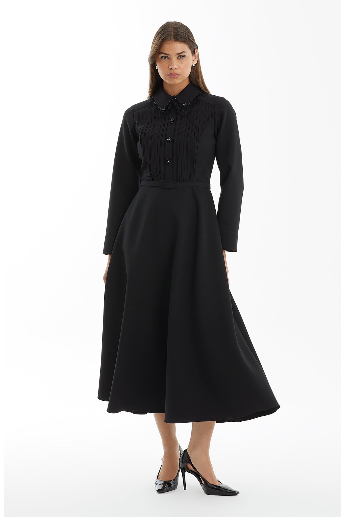 Dantelli İşlemeli Siyah Şık Elbise