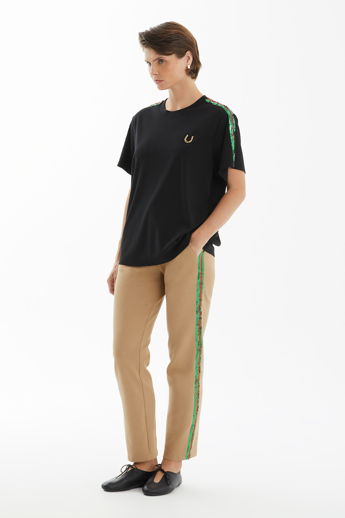Şerit Detaylı Basic Siyah T-Shirt