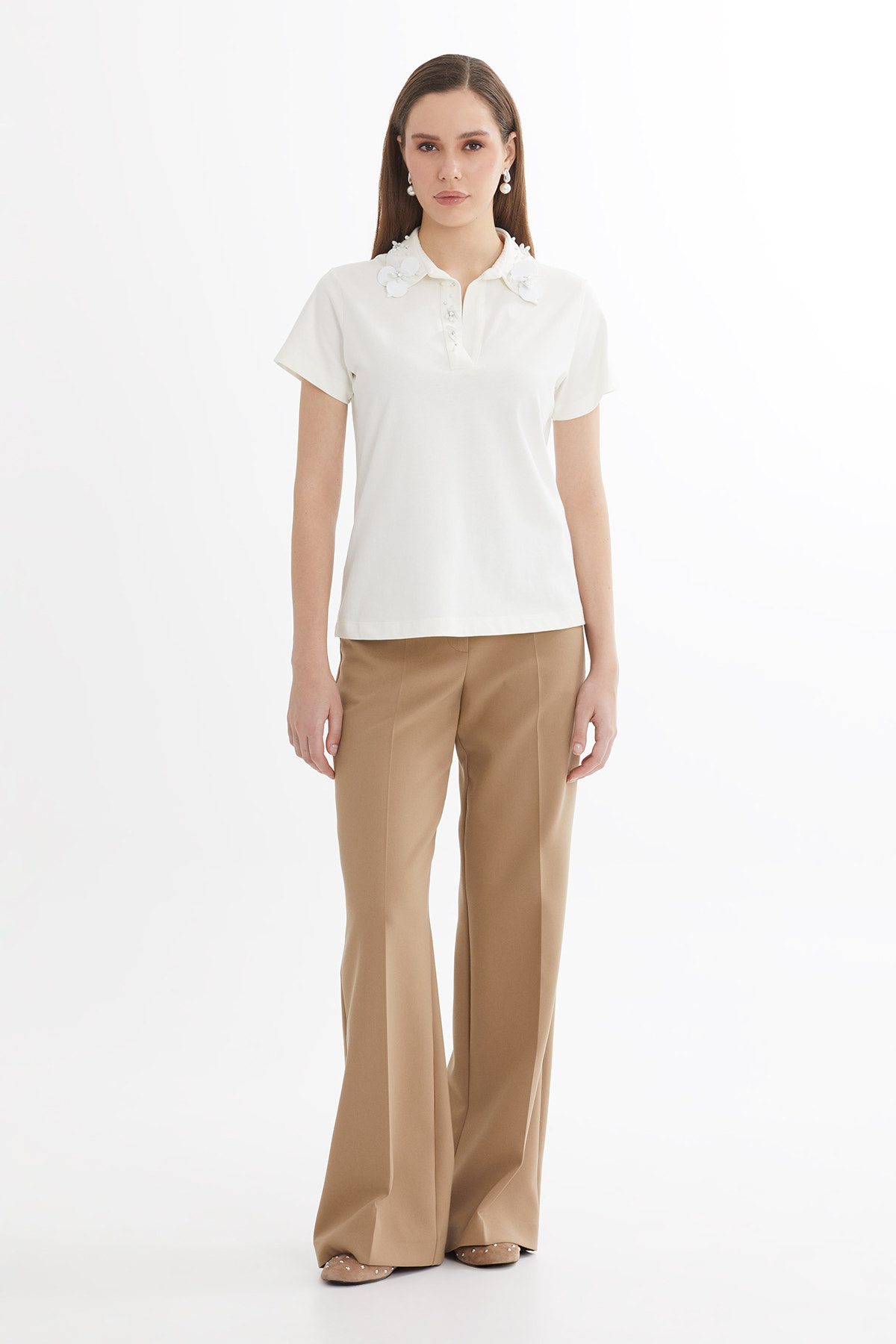 İşlemeli Gömlek Yaka Ekru T-Shirt