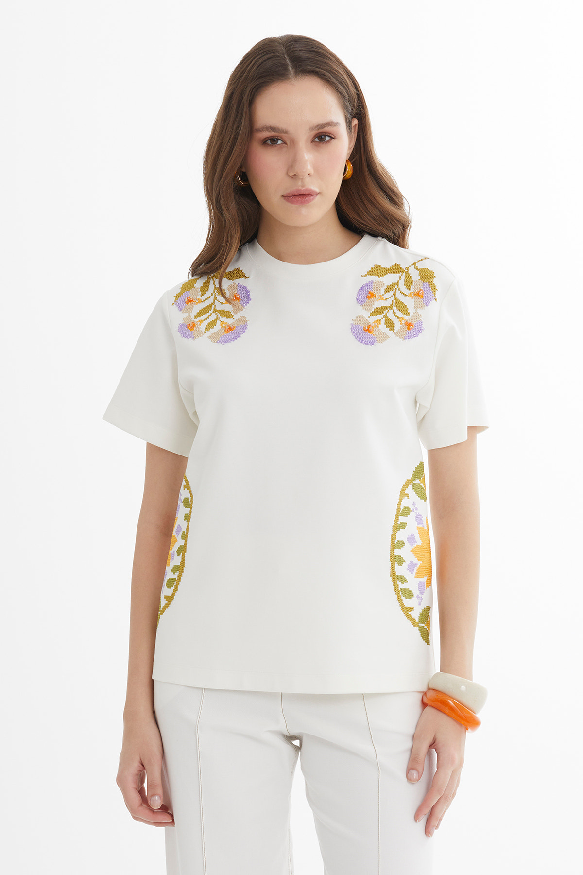Nakışlı Kısa Kollu Ekru T-Shirt