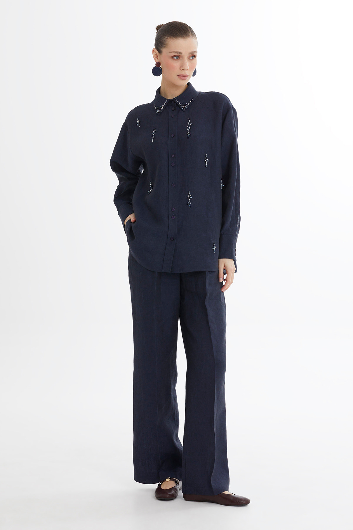 İşleme Detaylı Keten Lacivert Gömlek