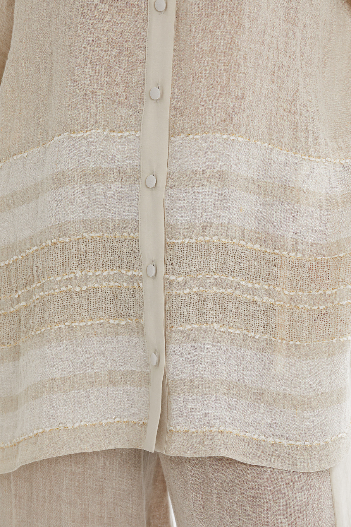 Garni Detaylı Keten Bej Gömlek