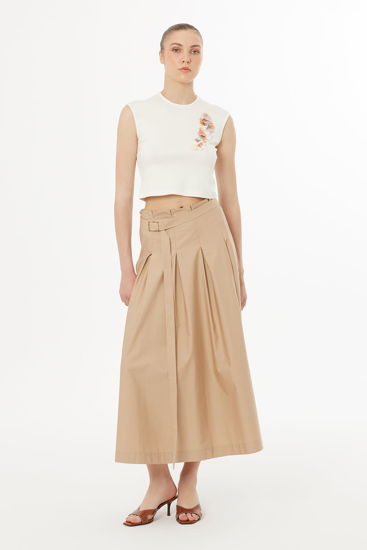 Yandan Fermuarlı Pili Katlamalı Bej Etek