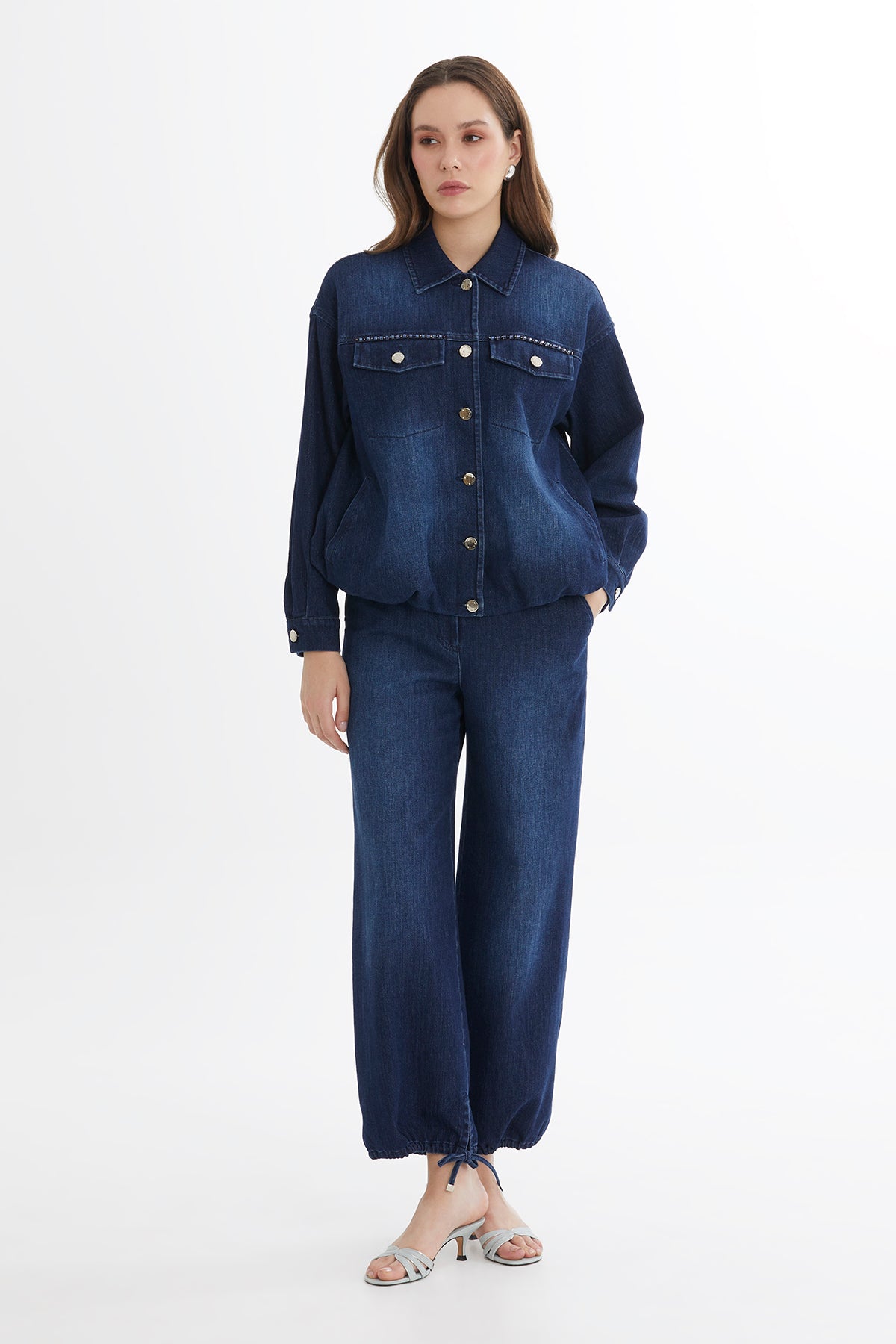 İşleme Detaylı Düğmeli Denim Ceket