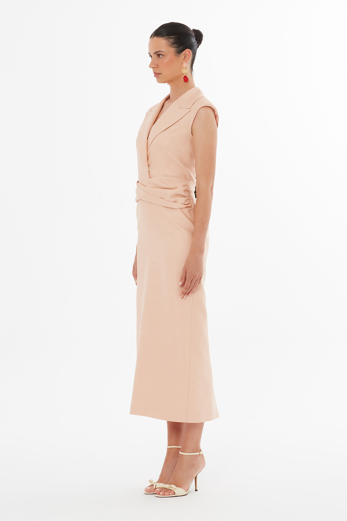 Vatkalı Pembe Uzun Pembe Elbise