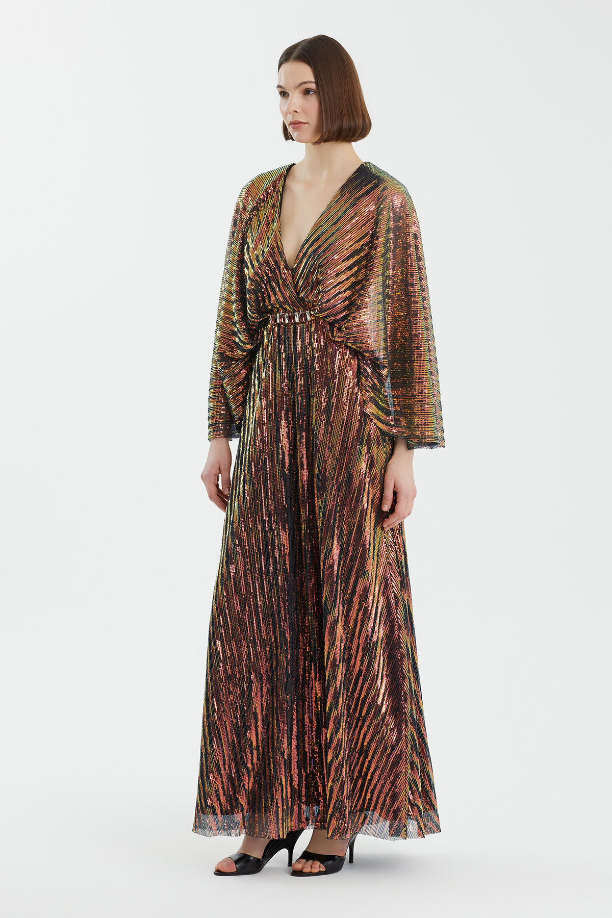 İşleme Detaylı Uzun Siyah Elbise