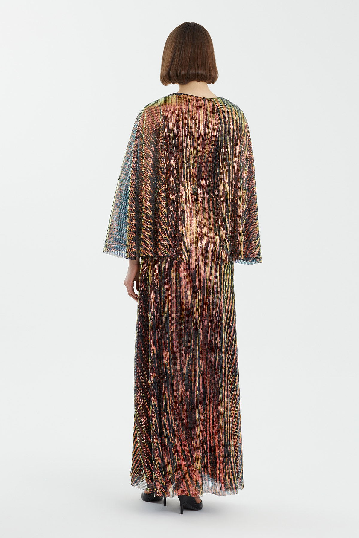 İşleme Detaylı Uzun Siyah Elbise