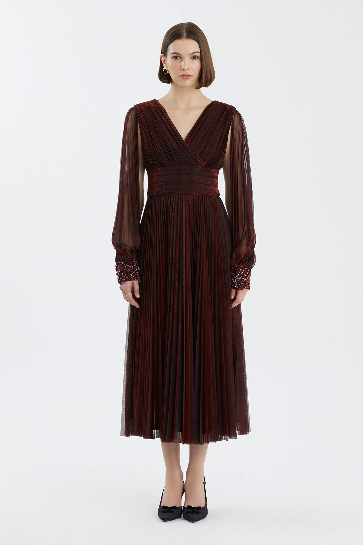 İşleme Aksesuarlı Uzun Kırmızı Elbise