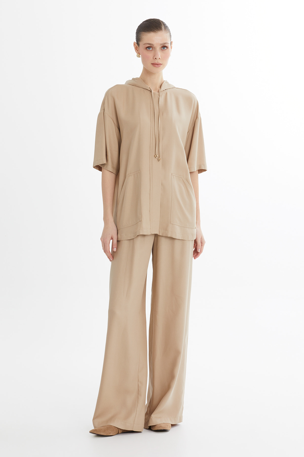 Kapüşonlu İşlemeli Bol Bej Eşofman Takımı