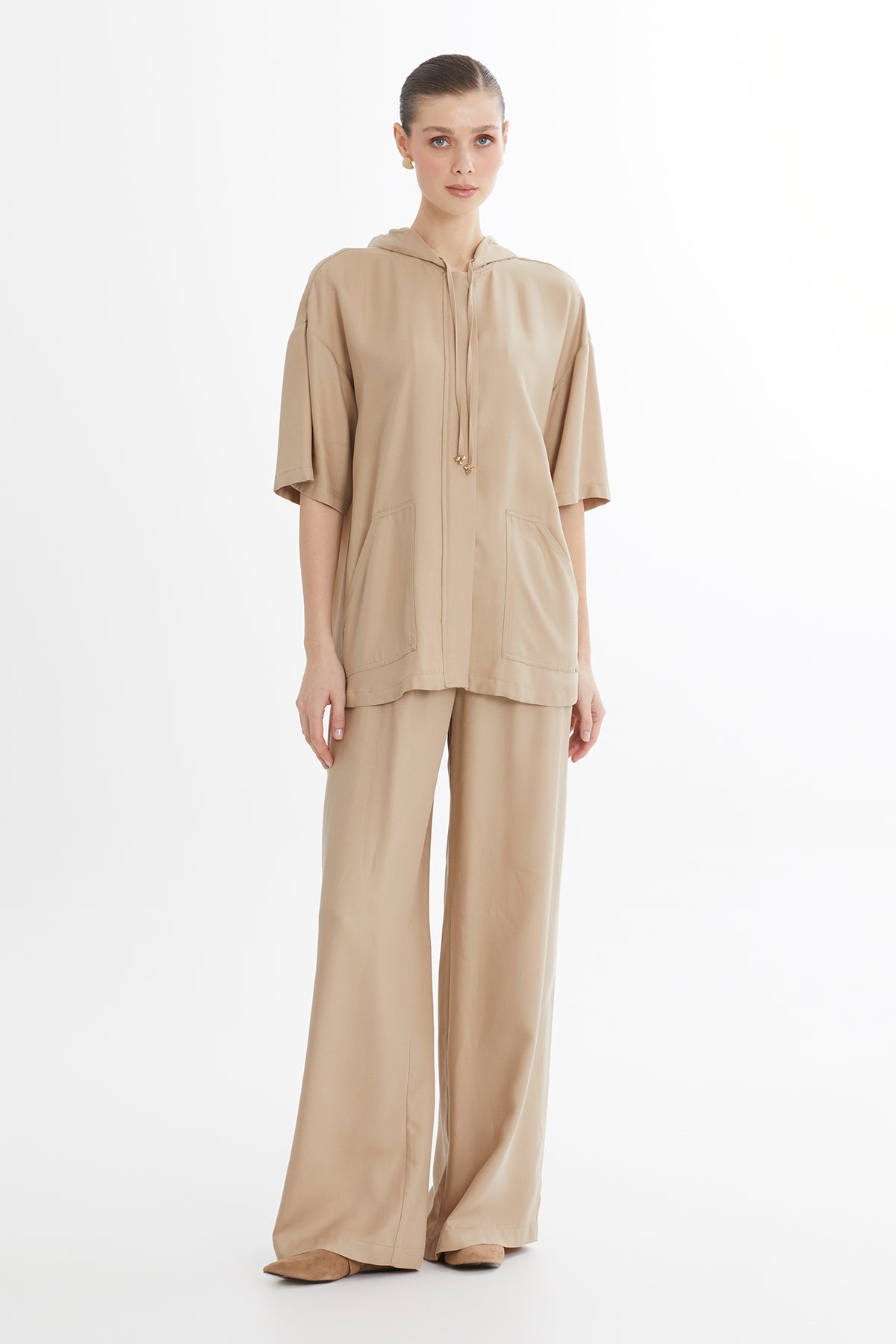 Kapüşonlu İşlemeli Bol Bej Eşofman Takımı