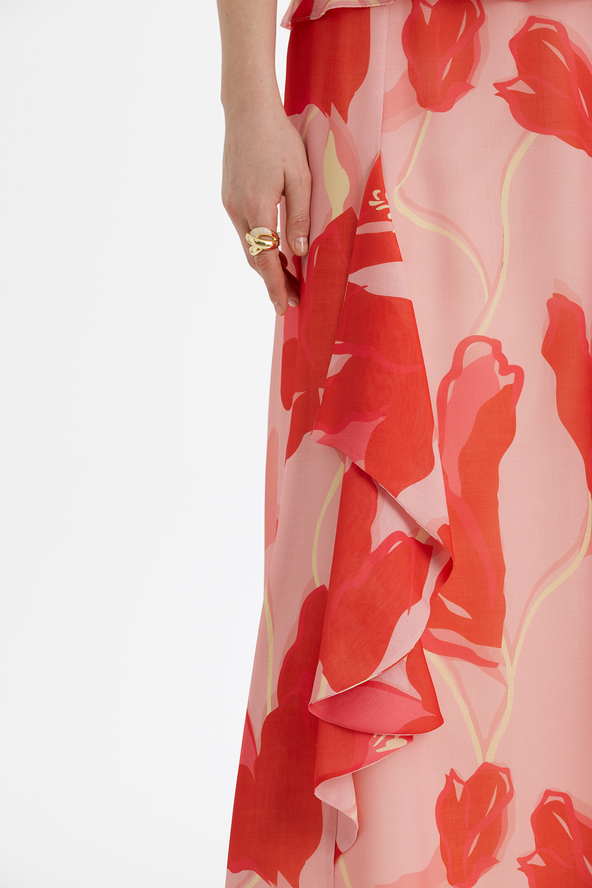 Desenli Bluz Ve Volanlı Etekli Pembe Takım