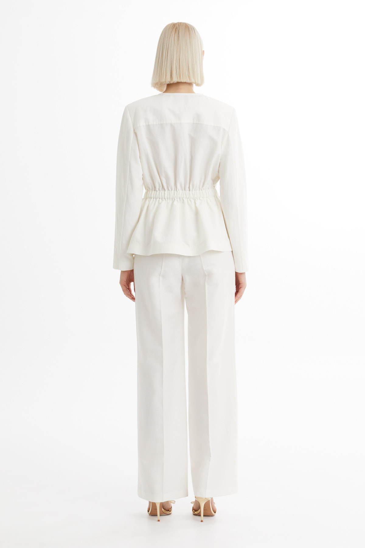 Ceket Ve Boru Paça Pantolonlu Ekru Takım