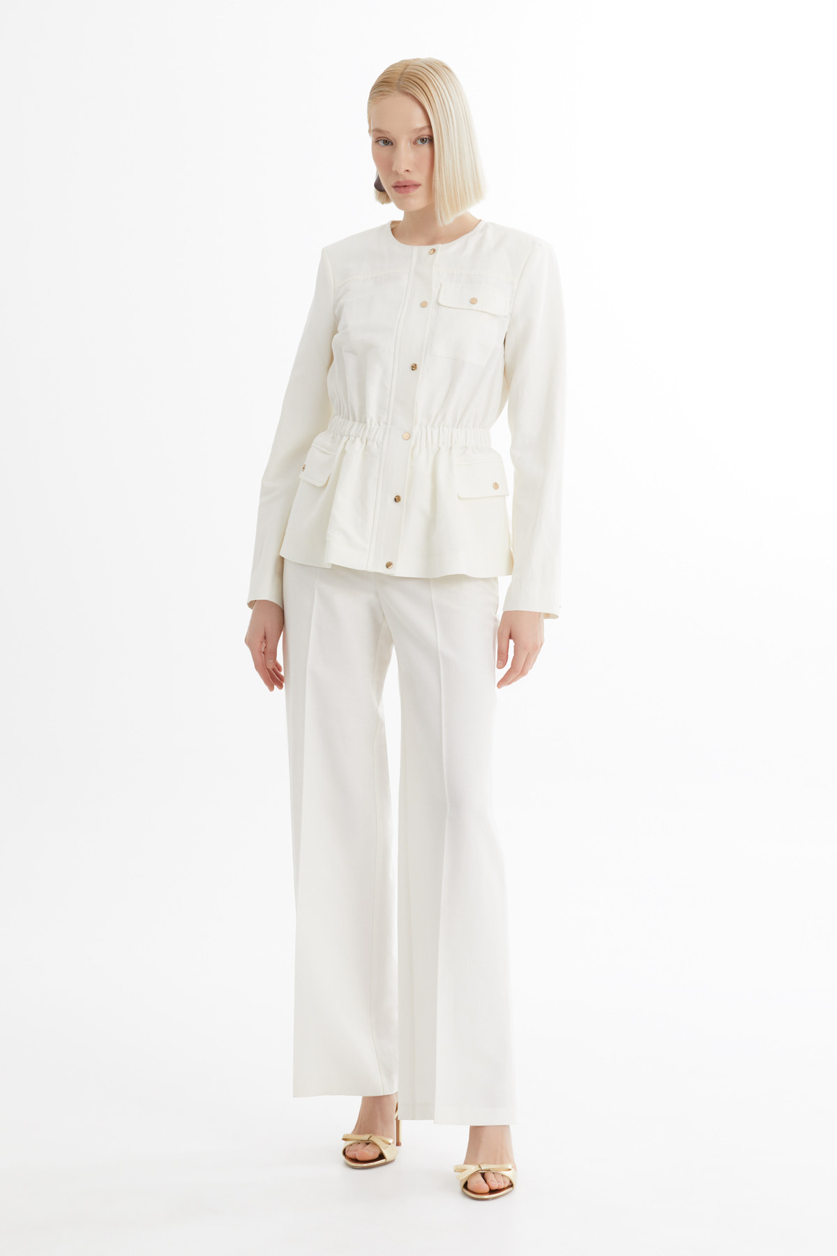 Ceket Ve Boru Paça Pantolonlu Ekru Takım