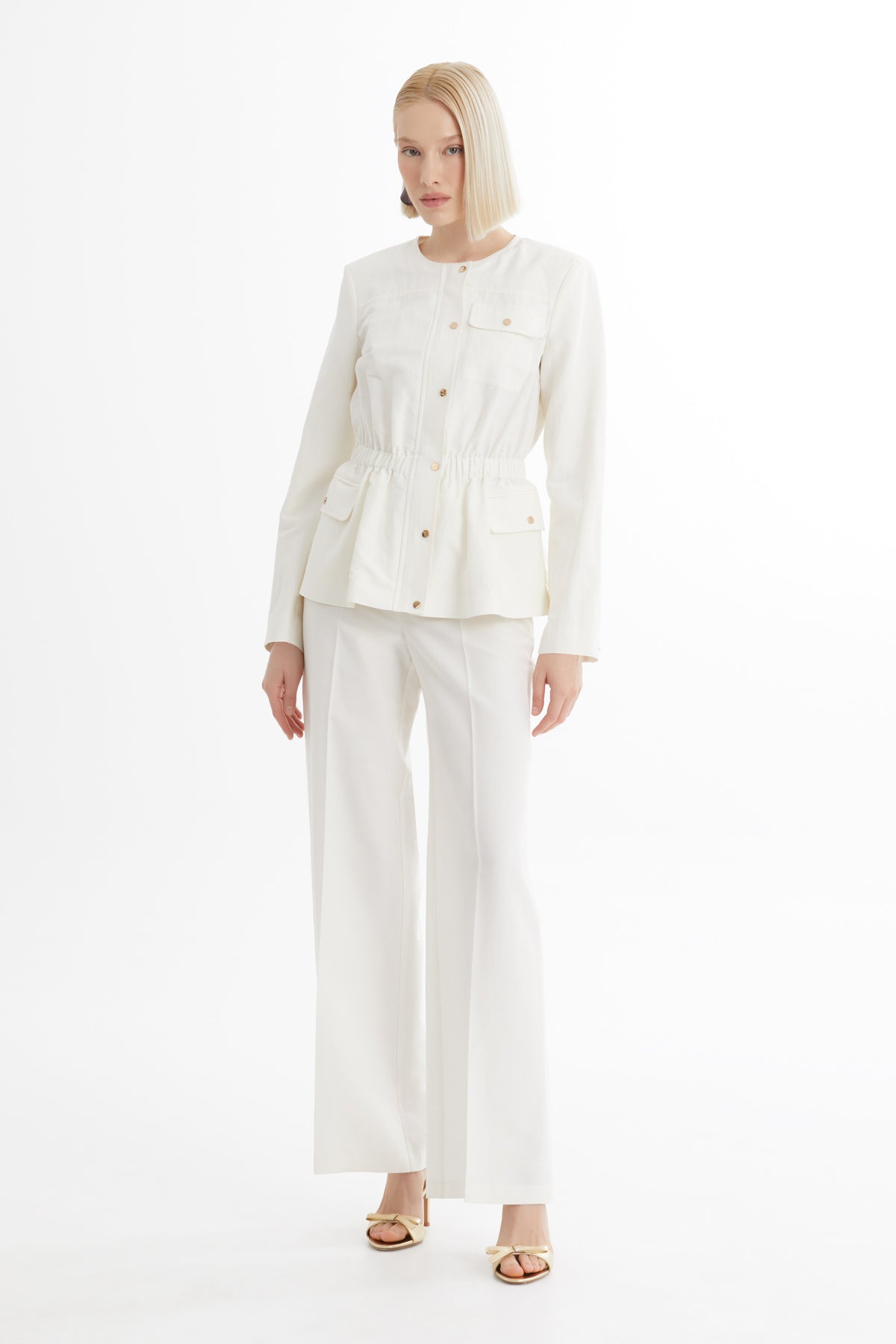 Ceket Ve Boru Paça Pantolonlu Ekru Takım