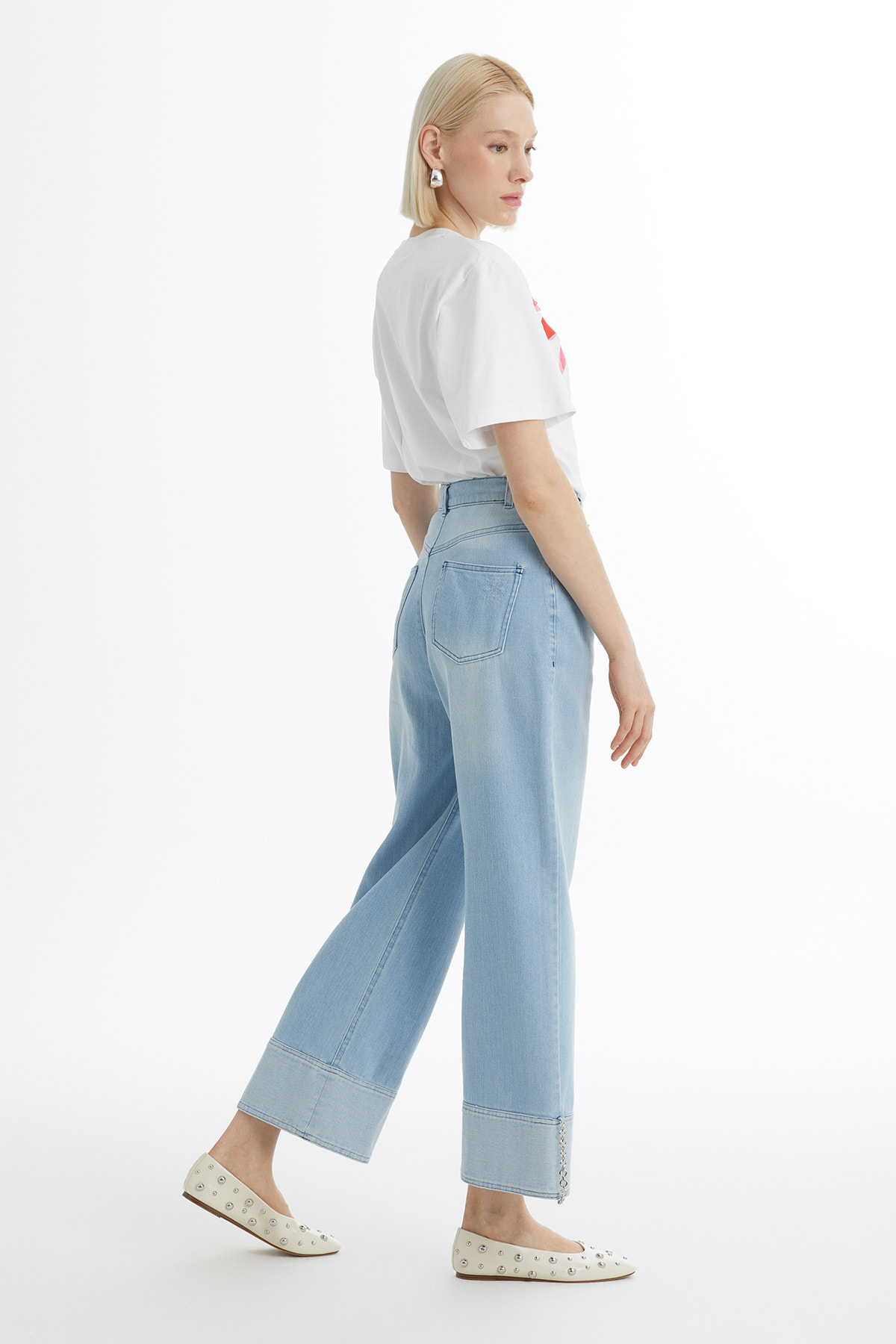 İşleme Detaylı Mavi Jean Pantolon