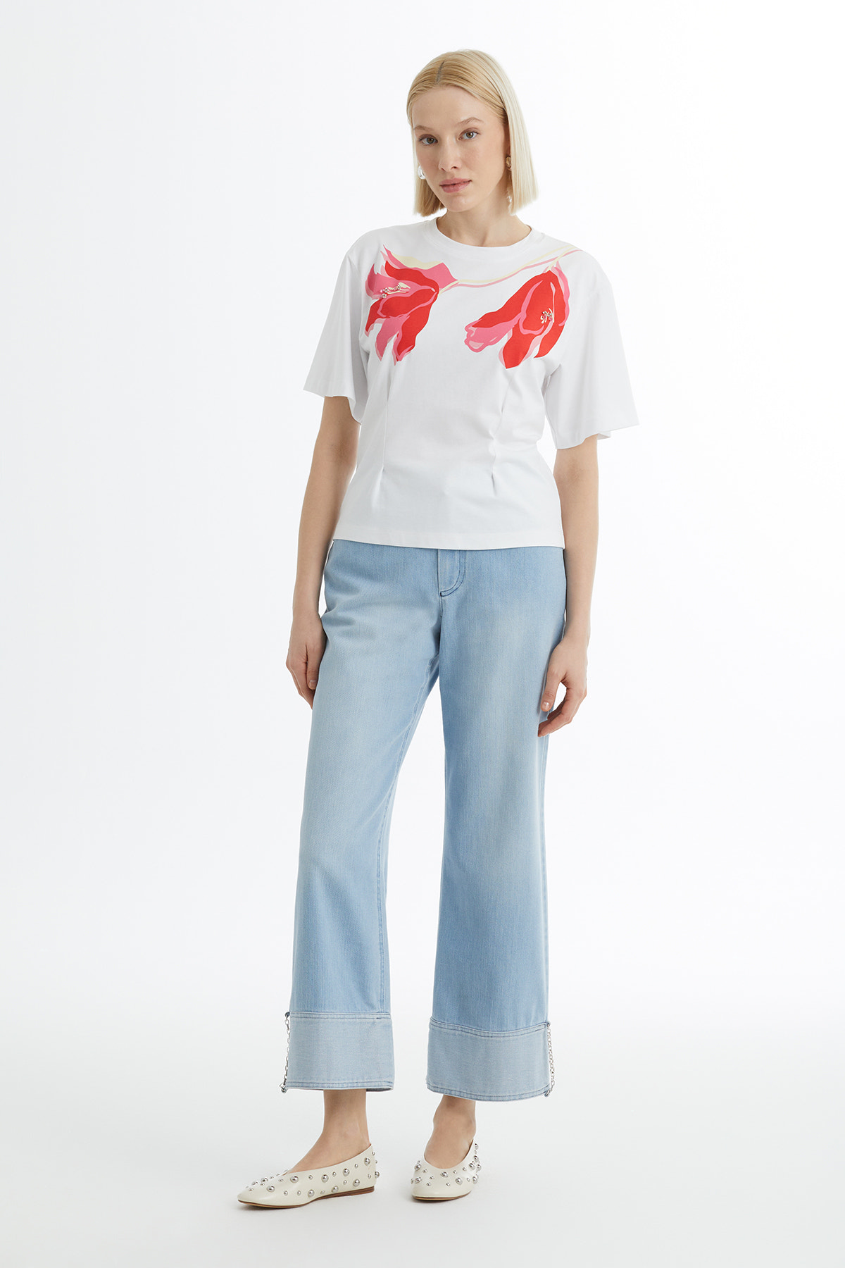 Baskı Ve İşlemeli Beyaz T-Shirt