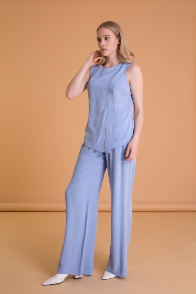 Gizia Stitching Detailed Back V-Neck Sleeveless Blue Blouse. 1