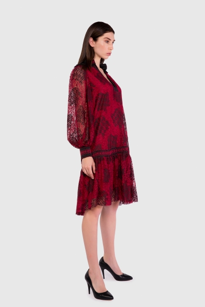 Gizia Ribbon Detailed Belted Lace Red Dress. 2