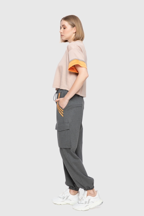 Gizia Contrast Tie Cargo Trousers. 2