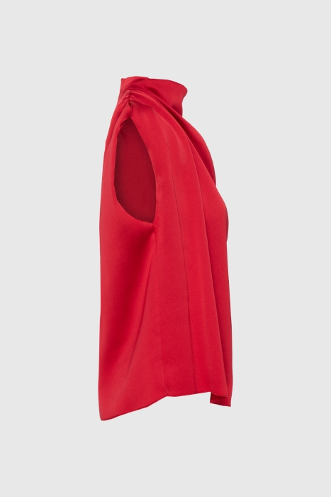 Gizia Plunging Collar Zero Sleeve Red Blouse. 2
