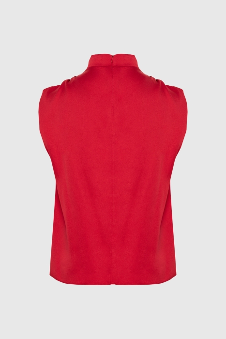 Gizia Plunging Collar Zero Sleeve Red Blouse. 3