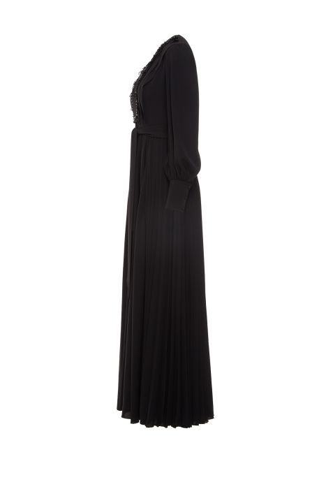 Gizia Embroidered Pleated Black Dress With Collar Detail. 2