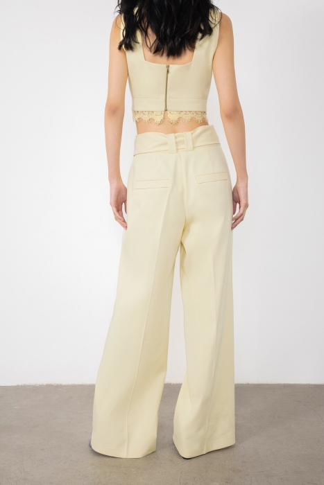 Gizia Yellow Crop Top With Square Collar Lace Detail. 3